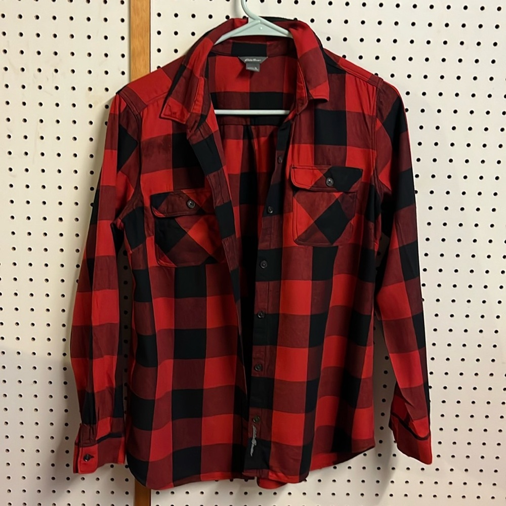 Like new medium Eddie Bauer Buffalo plaid flannel